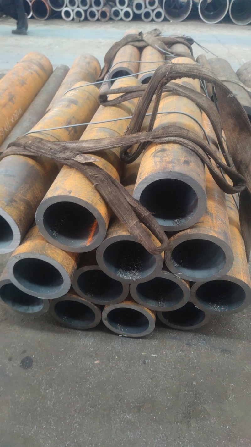 德兴德兴德兴15CrMoG无缝钢管切割